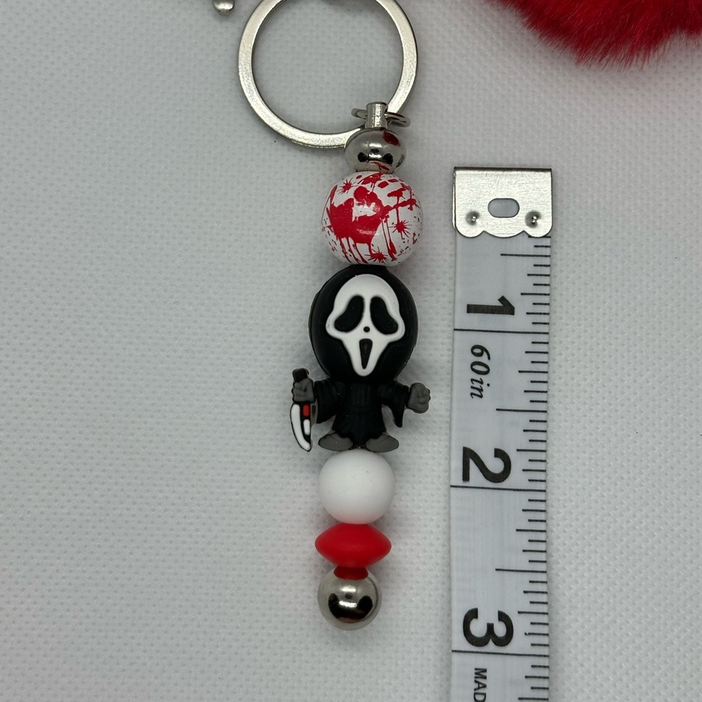 Handmade ghostface keychain - Picture 3 of 3